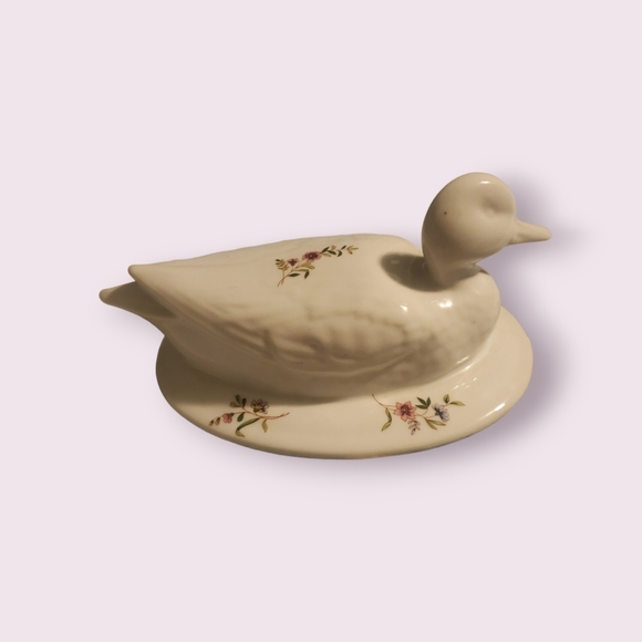 Cordon Bleu The Frieda Collection Covered Casserole Baking Dish Duck on Lid - Picture 7 of 7